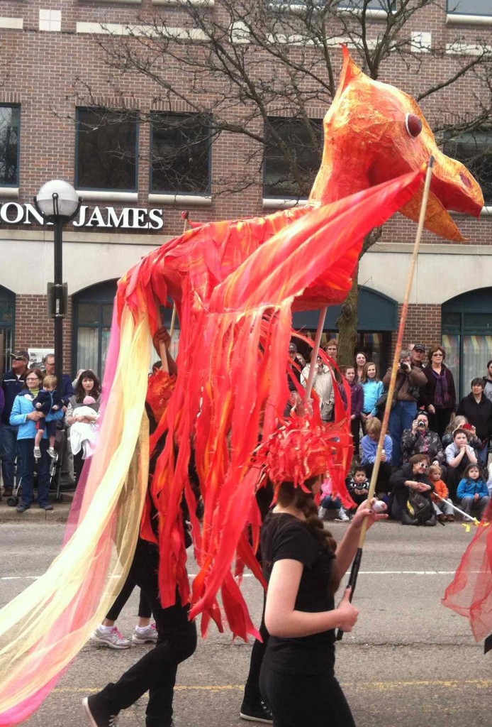 Parade Red Dragon